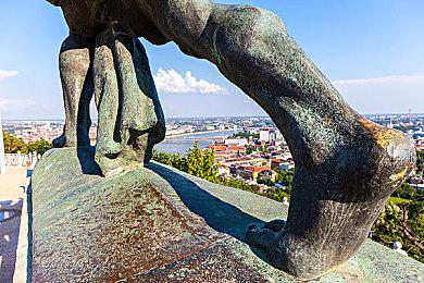 Remedy和腾讯合作的游戏重启 不再是免费